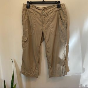 Northface Women’s Khaki Capri Pants